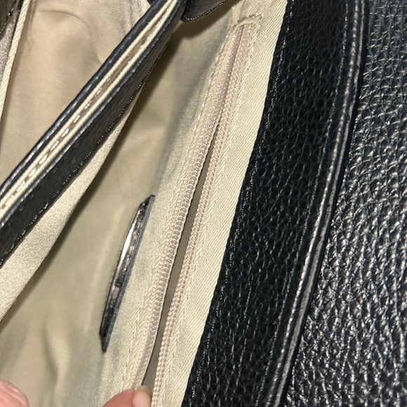 VALENTINO BY MARIO VALENTINO
Isabelle Dollaro Leather Shoulder Bag - Picture 7 of 10